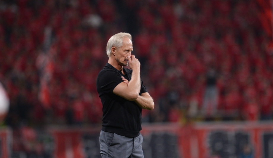 爱游戏在线-云南主帅：球员在场上已拼尽全力，下半场我们的注意力不集中